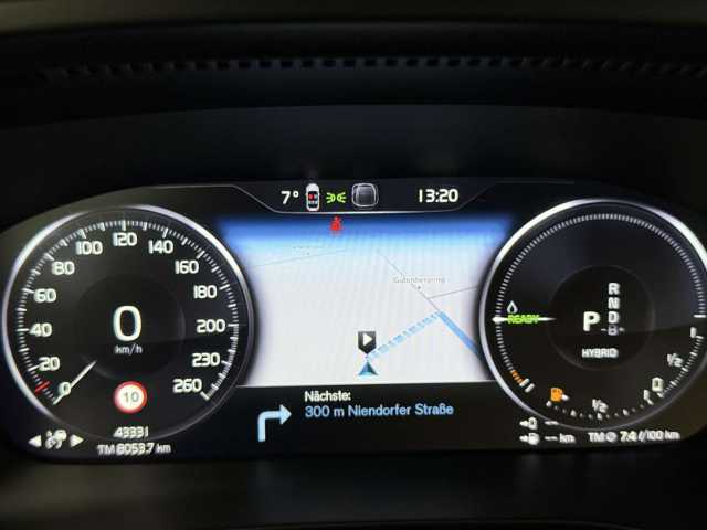 Volvo XC40 Dark Plus Recharge T5