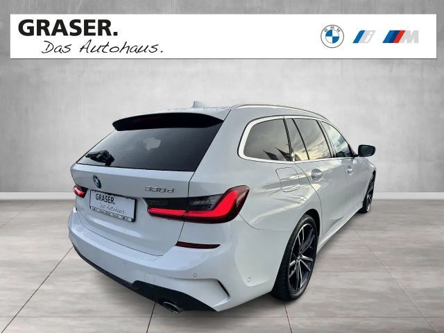 BMW 330 330d M-Sport Touring xDrive