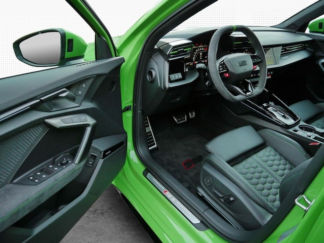 Audi RS3 Quattro S-Tronic Sedan