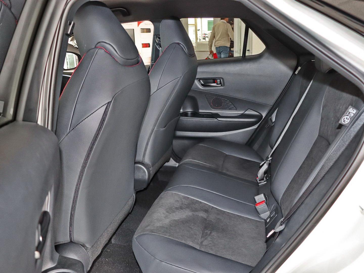 Toyota C-HR 5-deurs GR