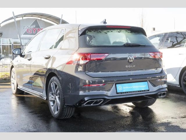Volkswagen Golf 1.5 eTSI DSG Golf VIII R-Line