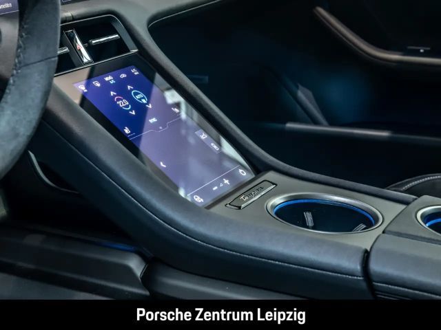 Porsche Taycan 4 Cross Turismo