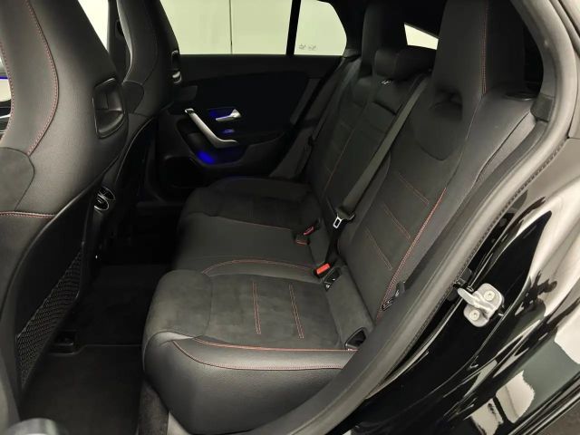 Mercedes-Benz CLA 180 CLA 180 d Shooting Brake