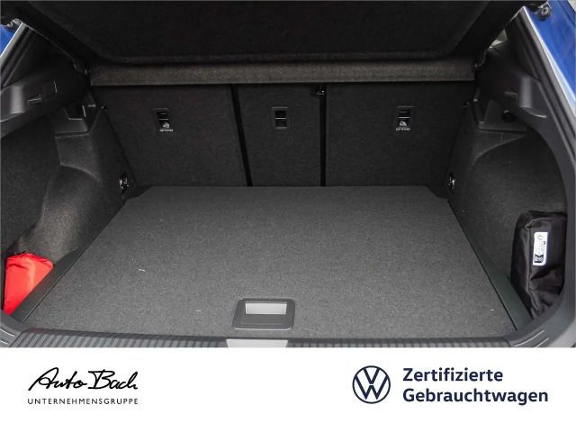 Volkswagen T-Roc 1.5 eTSI DSG R-Line