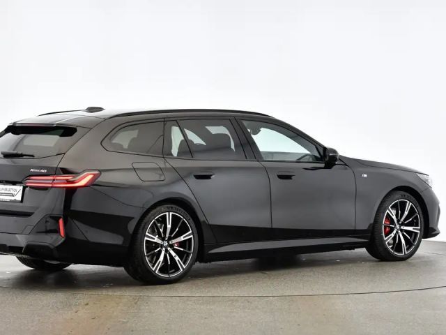 BMW i5 xDrive40