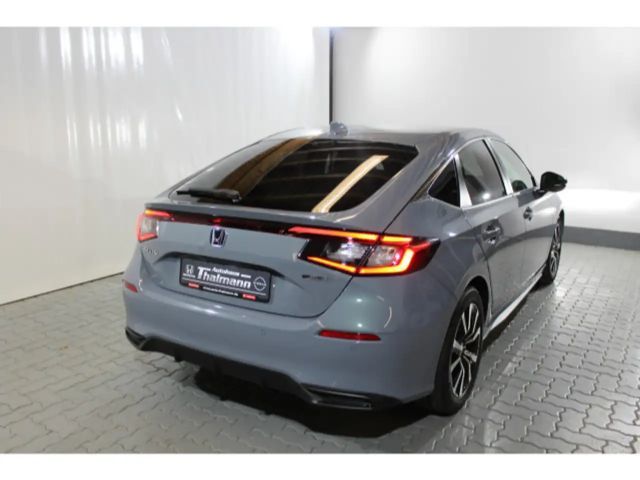 Honda Civic Elegance e:HEV