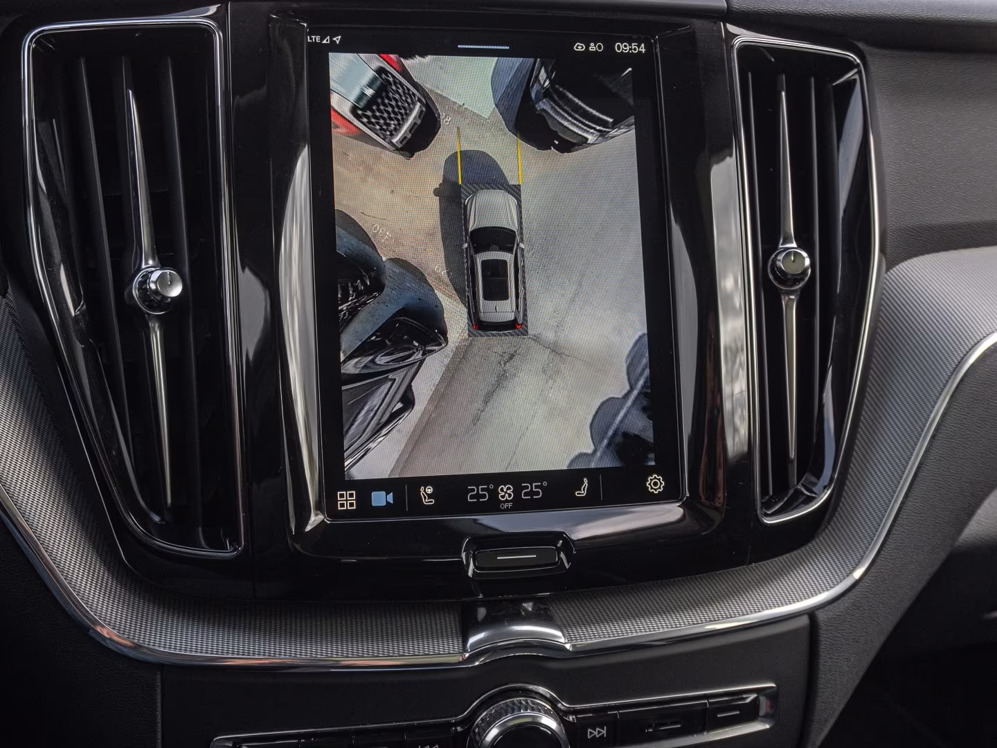 Volvo XC60 AWD Dark Plus T8