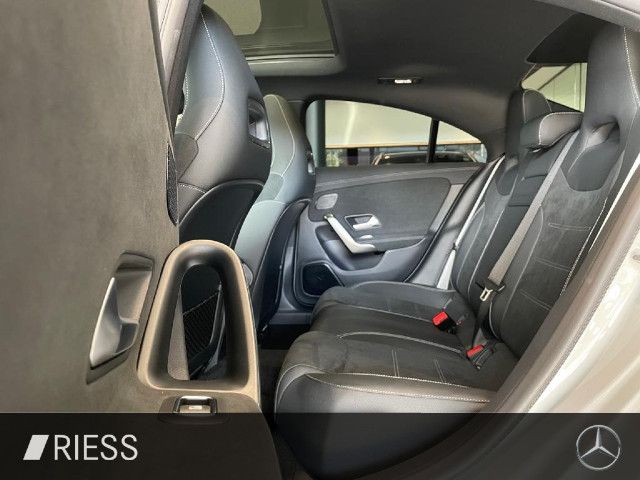 Mercedes-Benz CLA 220 4MATIC Coupé