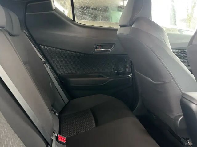 Toyota C-HR Hybride Team D