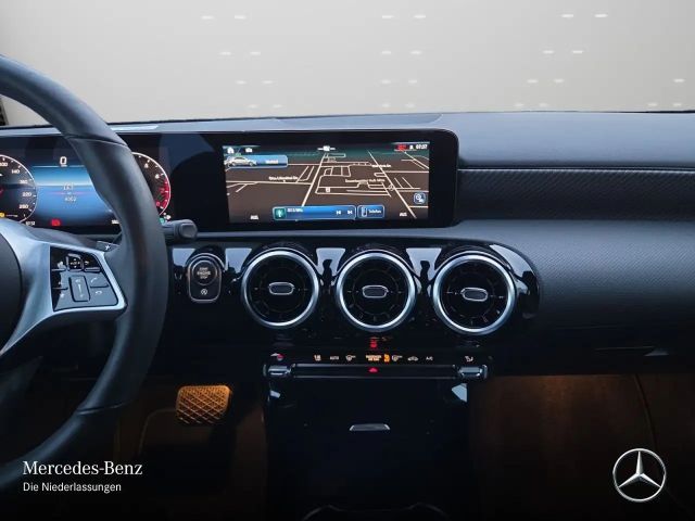 Mercedes-Benz A 200 Progressive