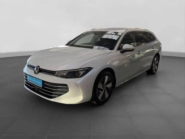Volkswagen Passat 1.5 eTSI Business DSG Variant