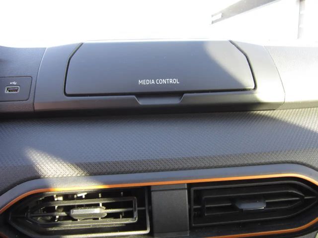 Dacia Sandero Essential Stepway TCe 90