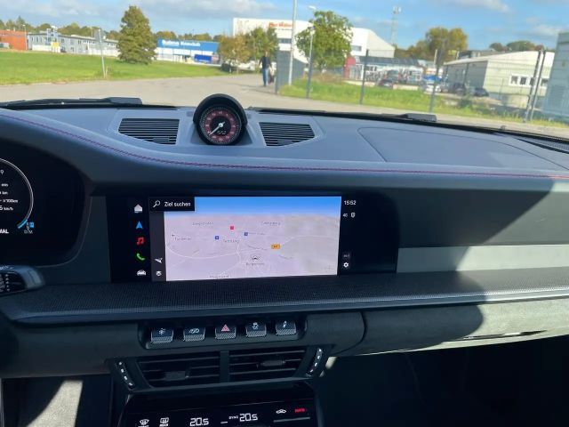 Porsche 992 4 Cabrio Carrera Coupé GTS