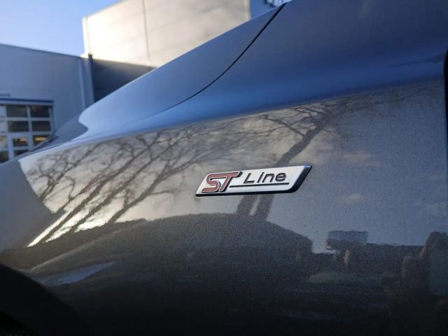 Ford Focus ST Line Wagon