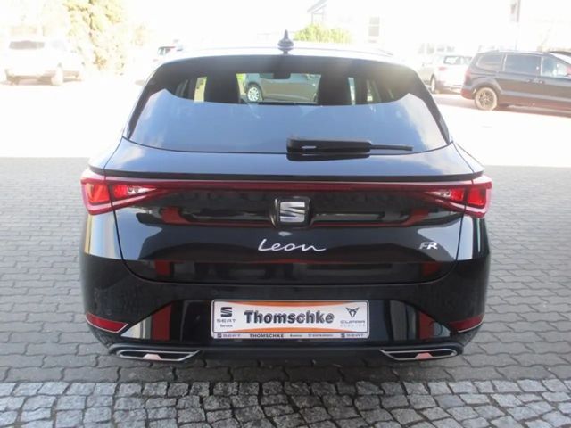 Seat Leon 1.5 eTSI FR-lijn Sportstourer