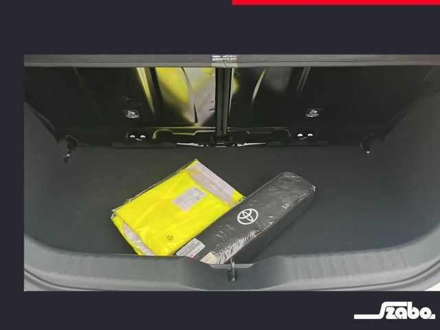 Toyota Aygo X Business Hatchback