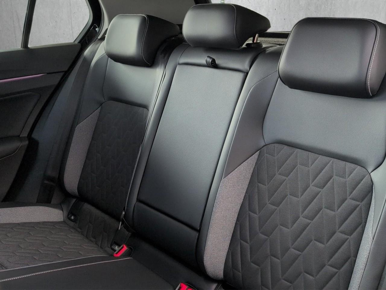 Volkswagen Golf 1.5 TSI