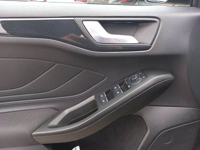 Ford Focus 125PS Benzin/Schaltgetriebe Traveller 1,0 EcoBo...