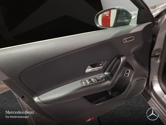 Mercedes-Benz A 250 A 250 e Style