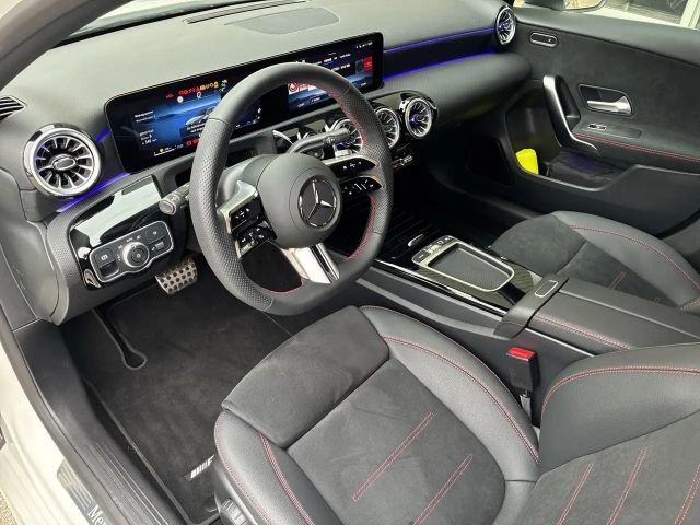 Mercedes-Benz A 180 AMG Line Hatchback