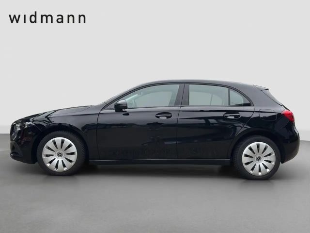 Mercedes-Benz A 250 A 250 e