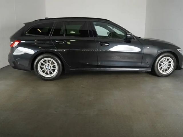 BMW 320 320i M-Sport Touring