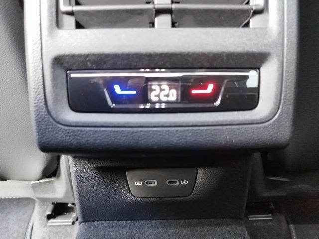 Volkswagen Golf Business DSG Variant