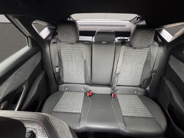 Peugeot 3008 1.2 145 e-DSC6 ACC+LED+Navi+SHZ+Winterp.