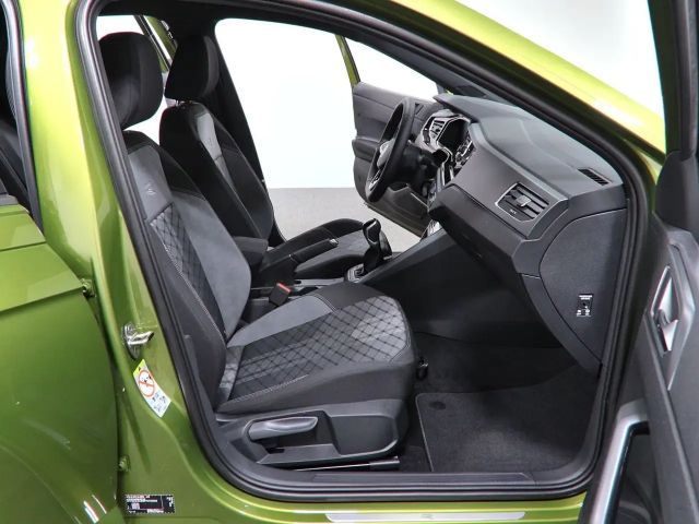 Volkswagen Taigo 1.0 TSI IQ.Drive R-Line Style