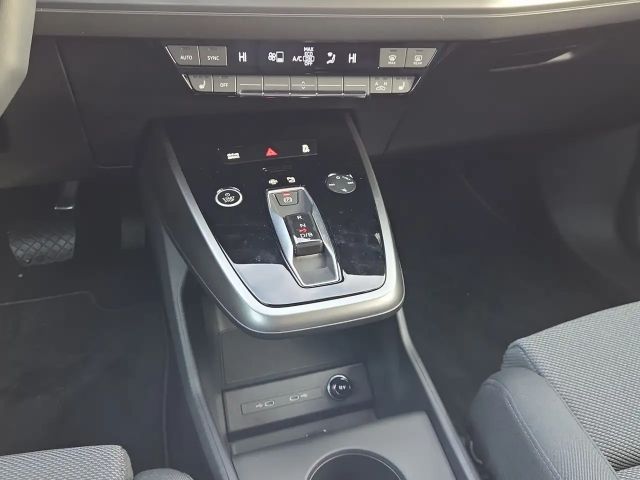 Audi Q4 e-tron 45*AHK*KAMERA*NAVI*LED*19ZOL