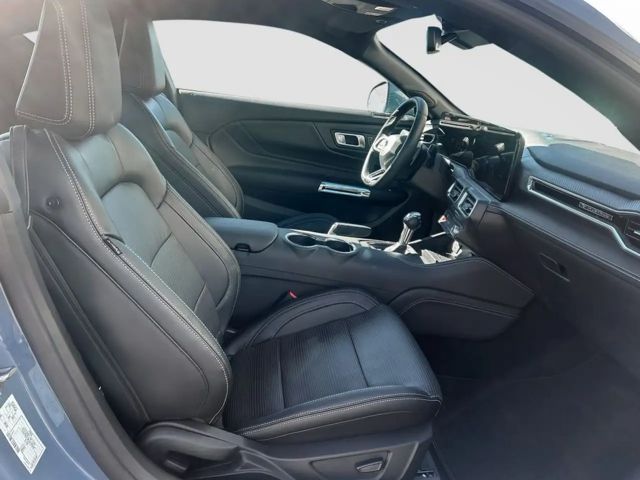 Ford Mustang Fastback GT 5.0 V8