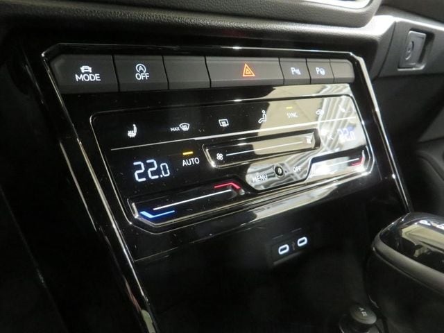 Volkswagen T-Roc 1.5 TSI Cabriolet DSG R-Line