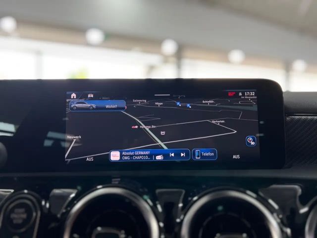 Mercedes-Benz A 180 A 180 d Progressive