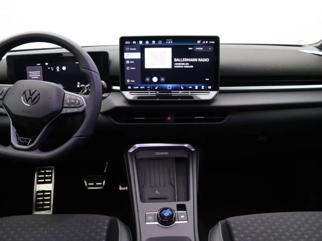 Volkswagen T-Roc 1.5 eTSI DSG IQ.Drive R-Line