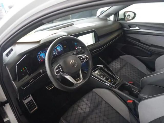 Volkswagen Golf DSG R-Line