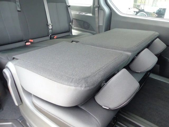 Hyundai Staria Trend