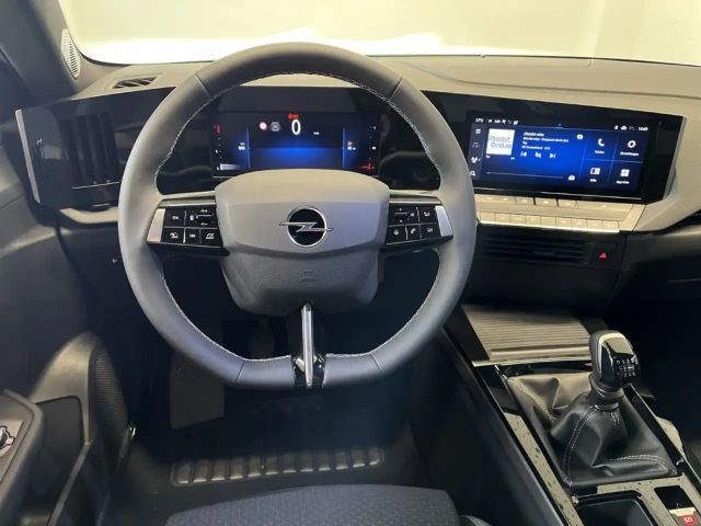 Opel Astra 1.2 Turbo Edition Turbo