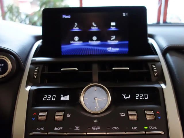 Lexus NX Hybrid Aut. *CARPLAY *ASSISTENZ *LENKRADHZG