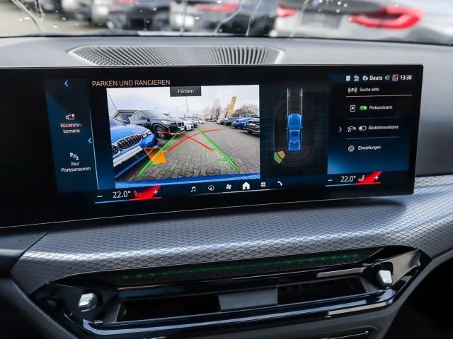 BMW 318 318i M-Sport Sedan