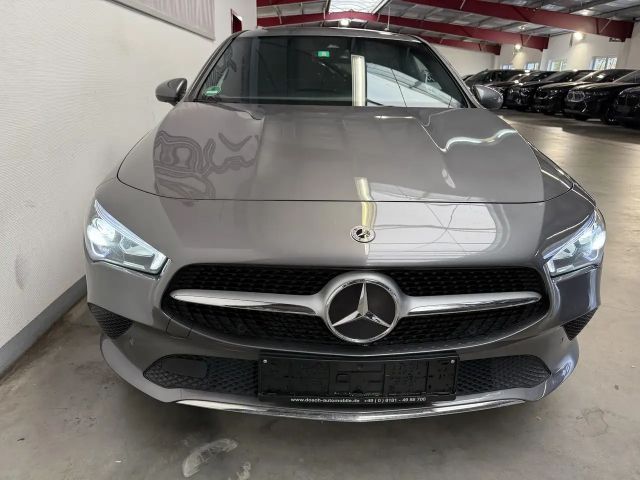 Mercedes-Benz CLA 220 CLA 220 d