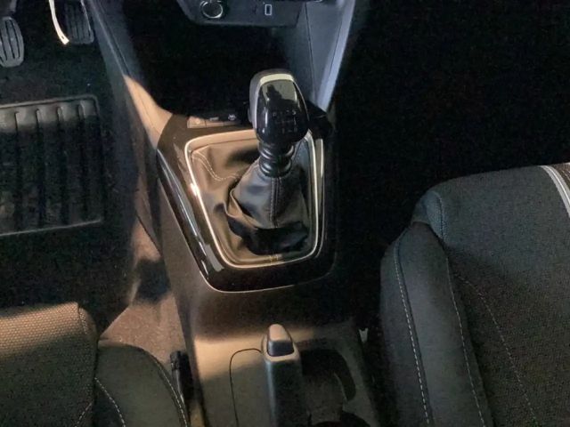 Opel Corsa YES Apple CarPlay Android Auto SHZ LenkradHZG PDC