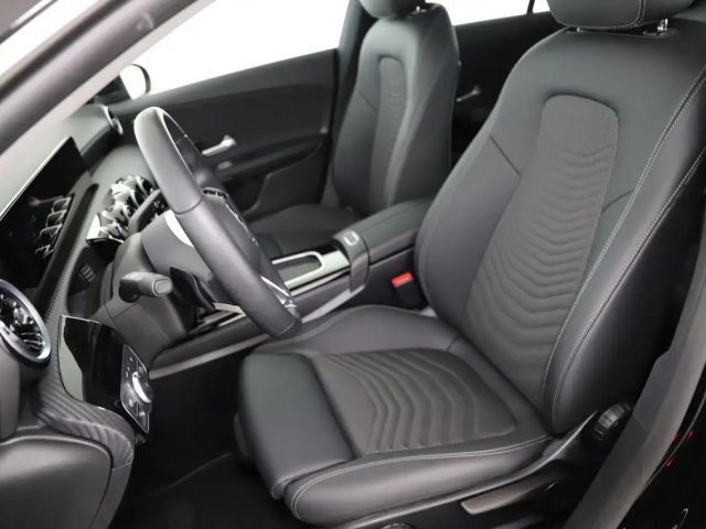 Mercedes-Benz CLA 180 CLA 180 d Shooting Brake