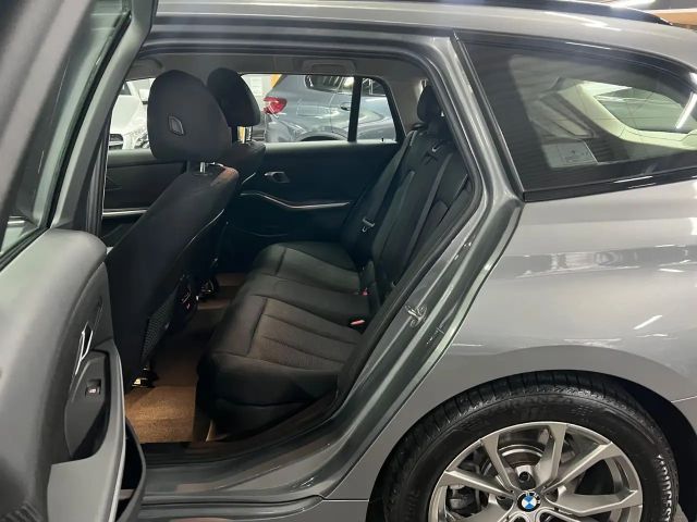 BMW 318 318d Touring