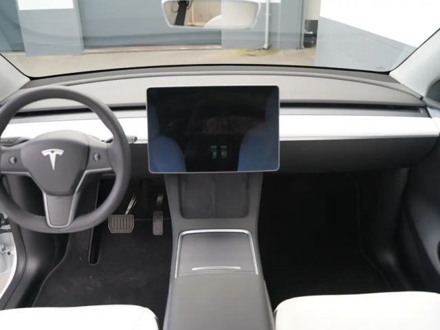 Tesla Model Y Performance