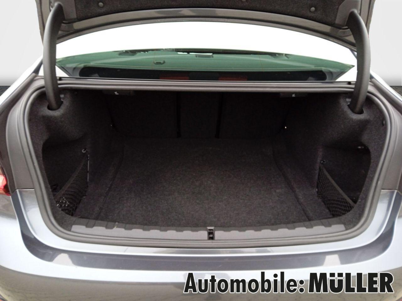 BMW 318 318i Coupé Gran Coupé Sedan