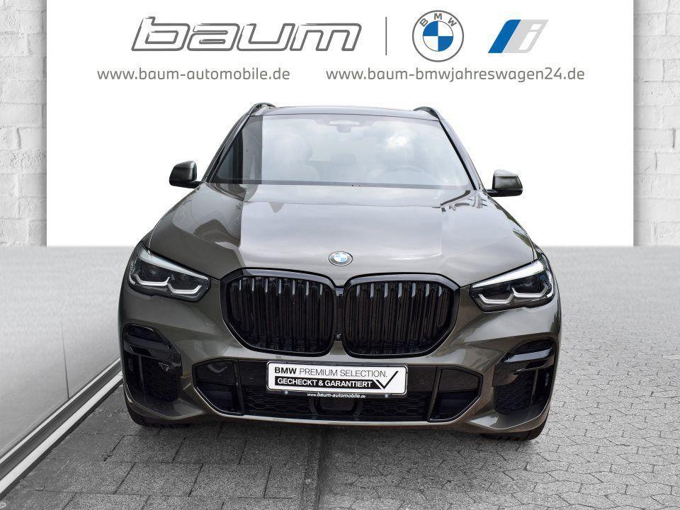 BMW X5 M50i