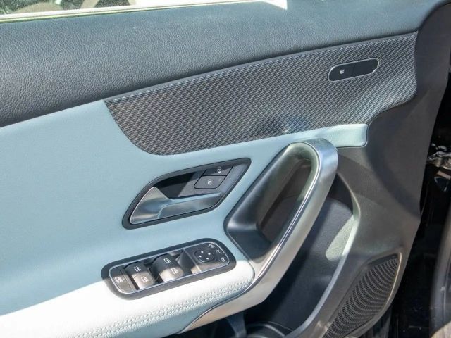 Mercedes-Benz A 200 Progressive