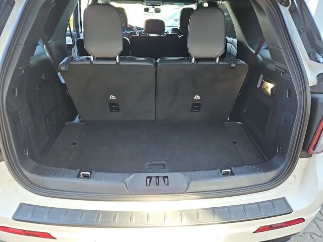 Ford Explorer ST Line