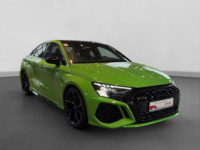 Audi RS3 Quattro S-Tronic Sedan