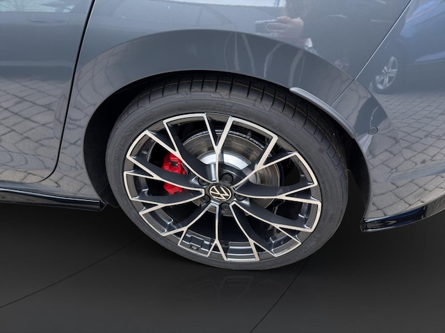 Volkswagen Golf 2.0 TSI DSG Golf VIII